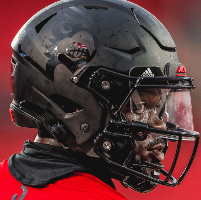 North Carolina State Wolfpack vs. Louisville Cardinals at PNC Arena